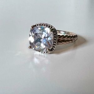 NRQ Size 8 Costume Ring